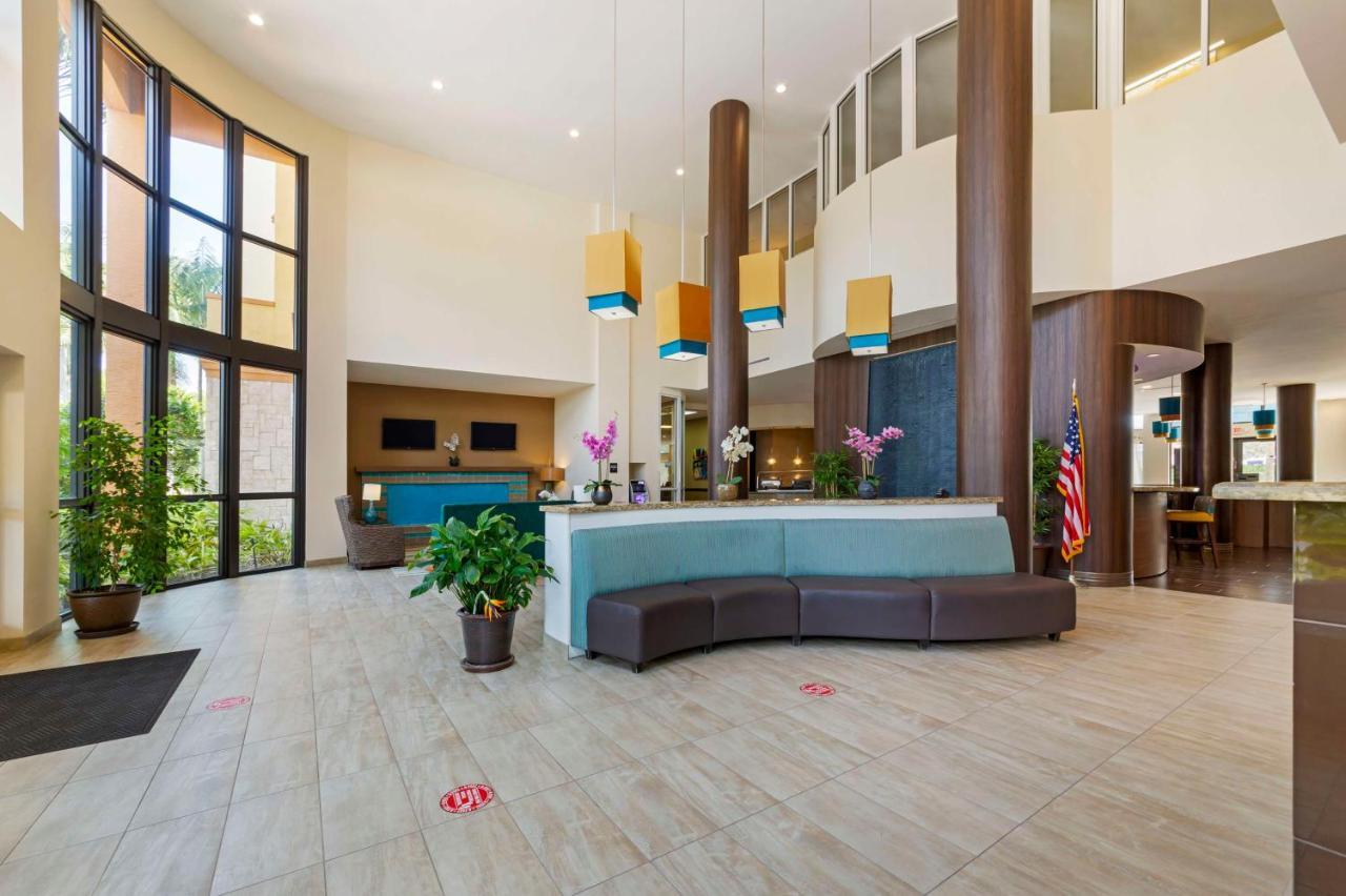Best Western Plus Miami Executive Airport Hotel And Suites Country Walk Exteriör bild