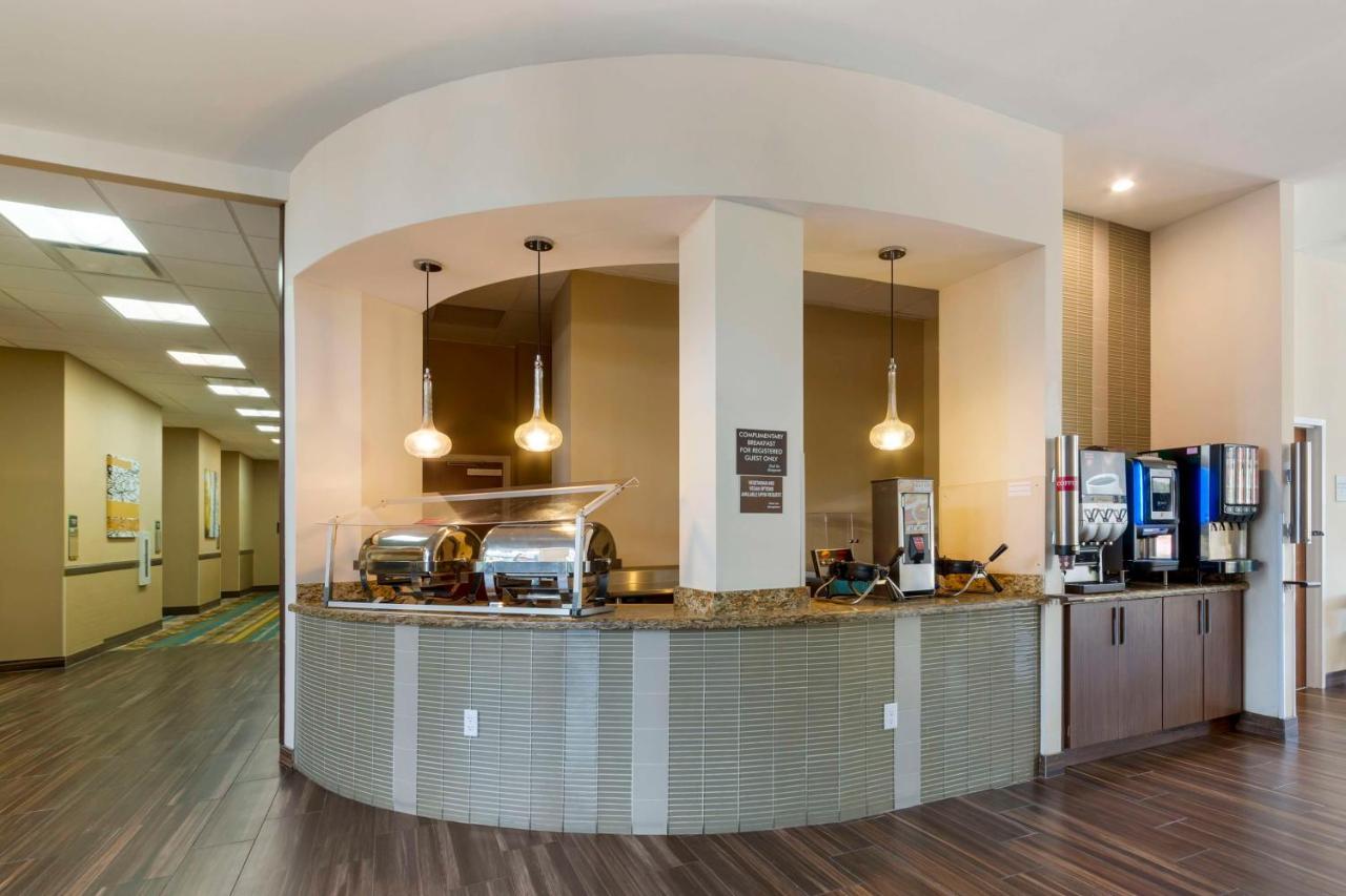 Best Western Plus Miami Executive Airport Hotel And Suites Country Walk Exteriör bild