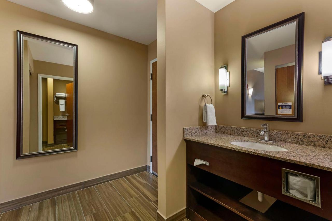 Best Western Plus Miami Executive Airport Hotel And Suites Country Walk Exteriör bild