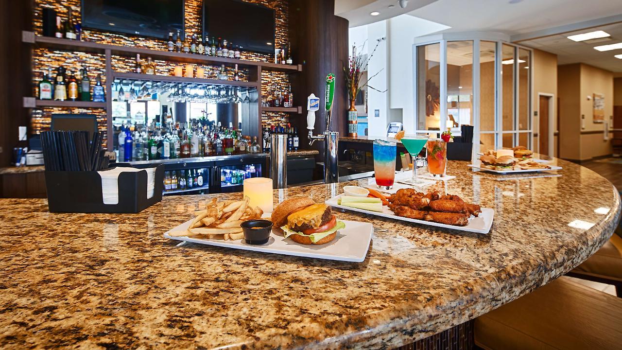 Best Western Plus Miami Executive Airport Hotel And Suites Country Walk Exteriör bild